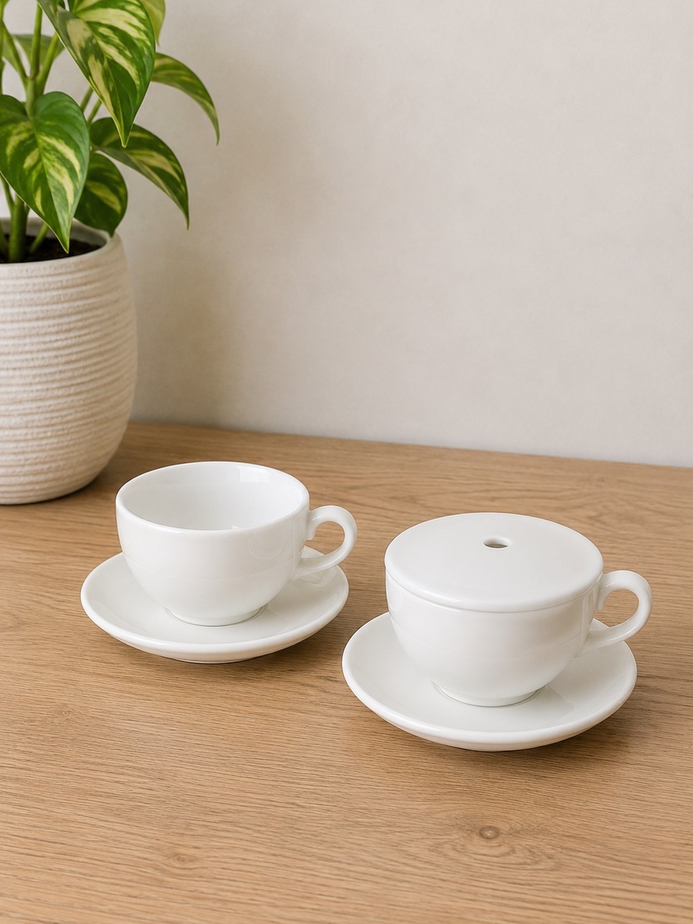 Starbucks‎ 2004 At Home White Cups & Saucers Tea Steeping Lid Coffee Normcore